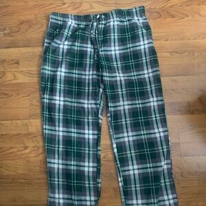 Classic Plaid Pajama Pants in Green